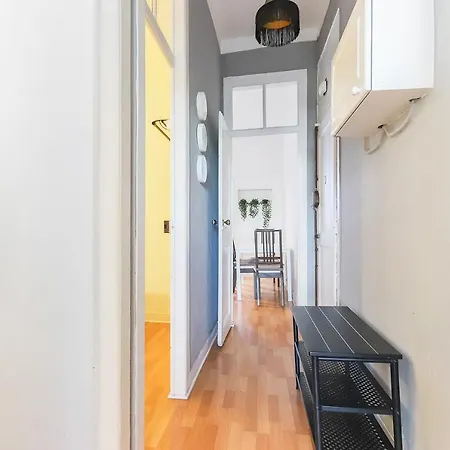 Parlamient River View By Homing *