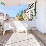 Parlamient River View By Homing Apartmán