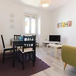 Appartement Parlamient River View By Homing *